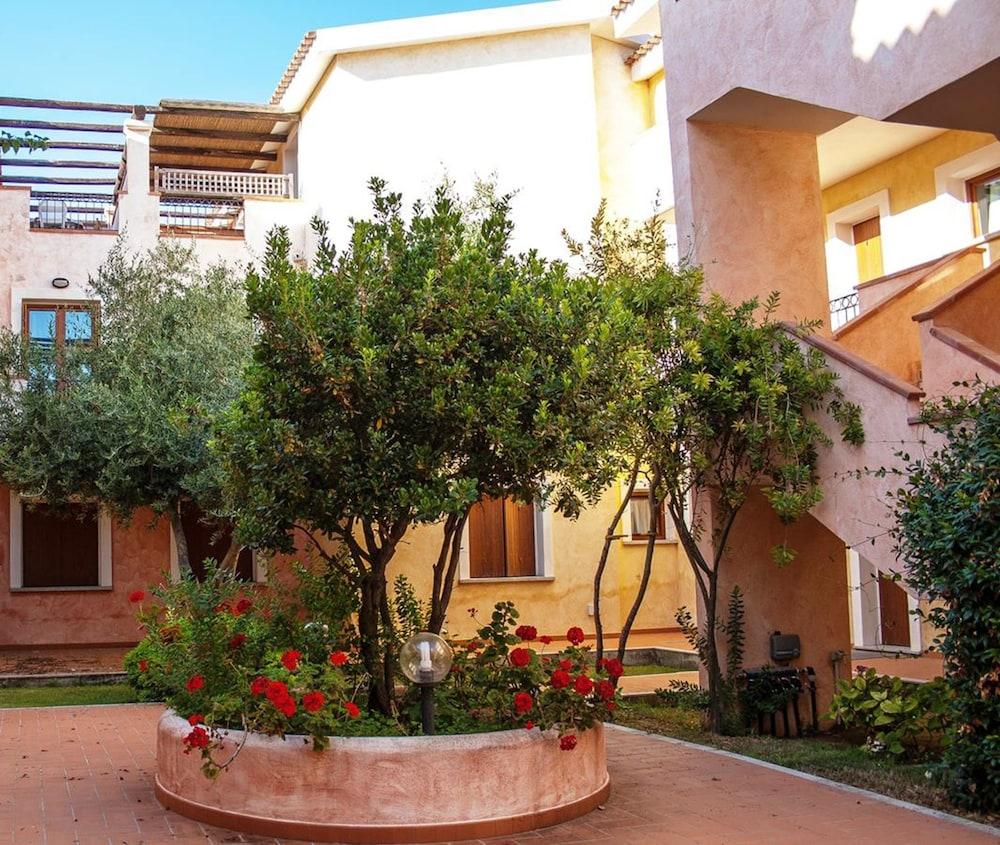 Residence Olimpo Санта-Тереза-Галлура Екстер'єр фото